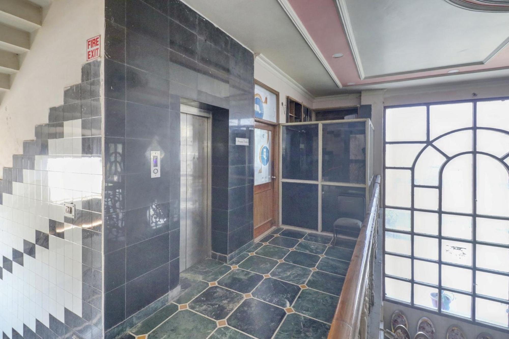 Hotel O Mukut Mahal Meerut Ngoại thất bức ảnh