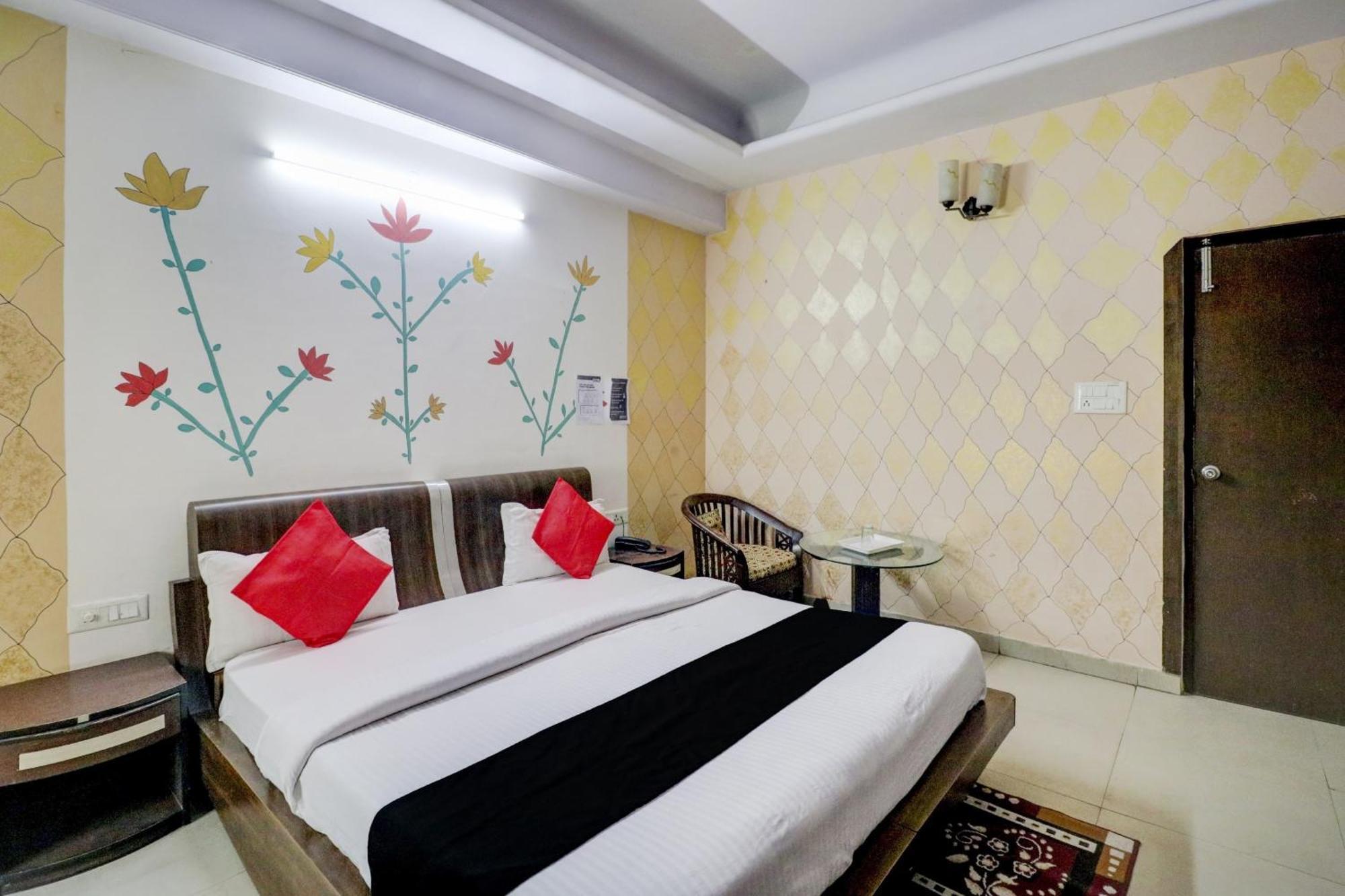 Hotel O Mukut Mahal Meerut Ngoại thất bức ảnh